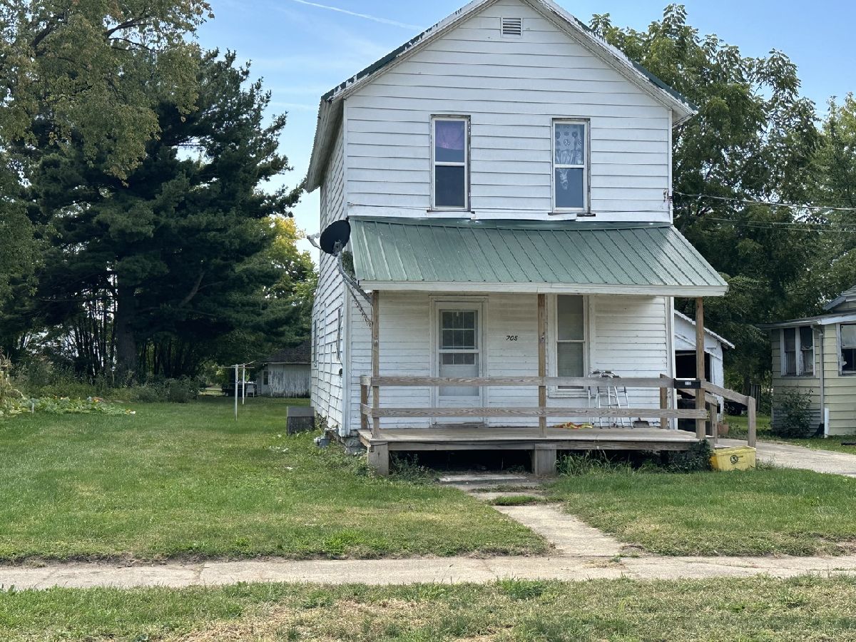  For Sale Morrison Illinois, 705 Wall Street