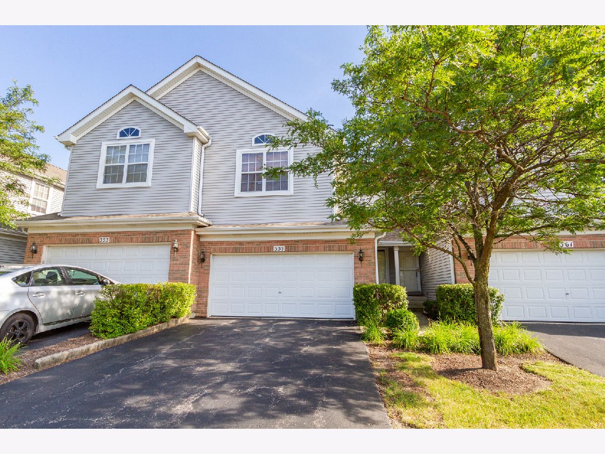 Townhomes For Sale Cloisters Schaumburg Illinois, 357 Lucille Lane