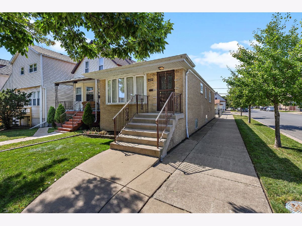  For Sale Chicago Illinois, 10800 Avenue G
