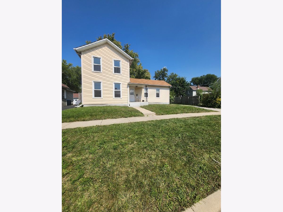  Rented Aurora Illinois, 450 Center