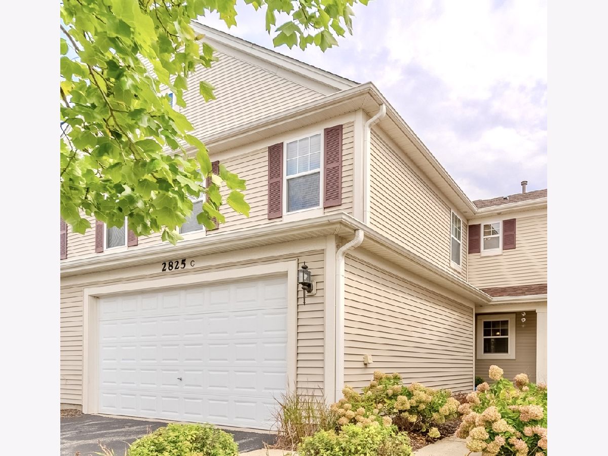  Sold Wauconda Illinois, 2825 Glacier