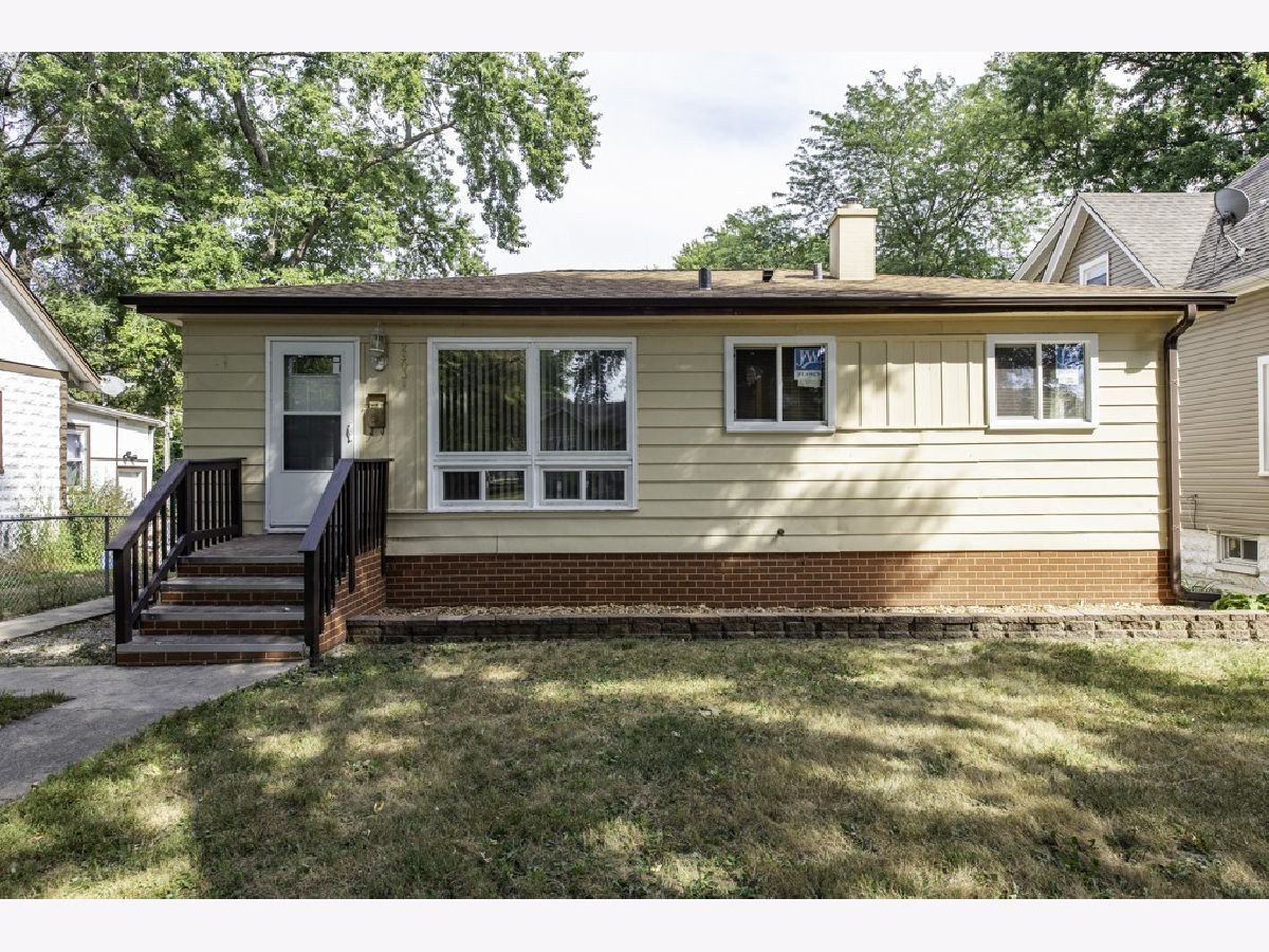  For Sale Zion Illinois, 2903 Emmaus Avenue