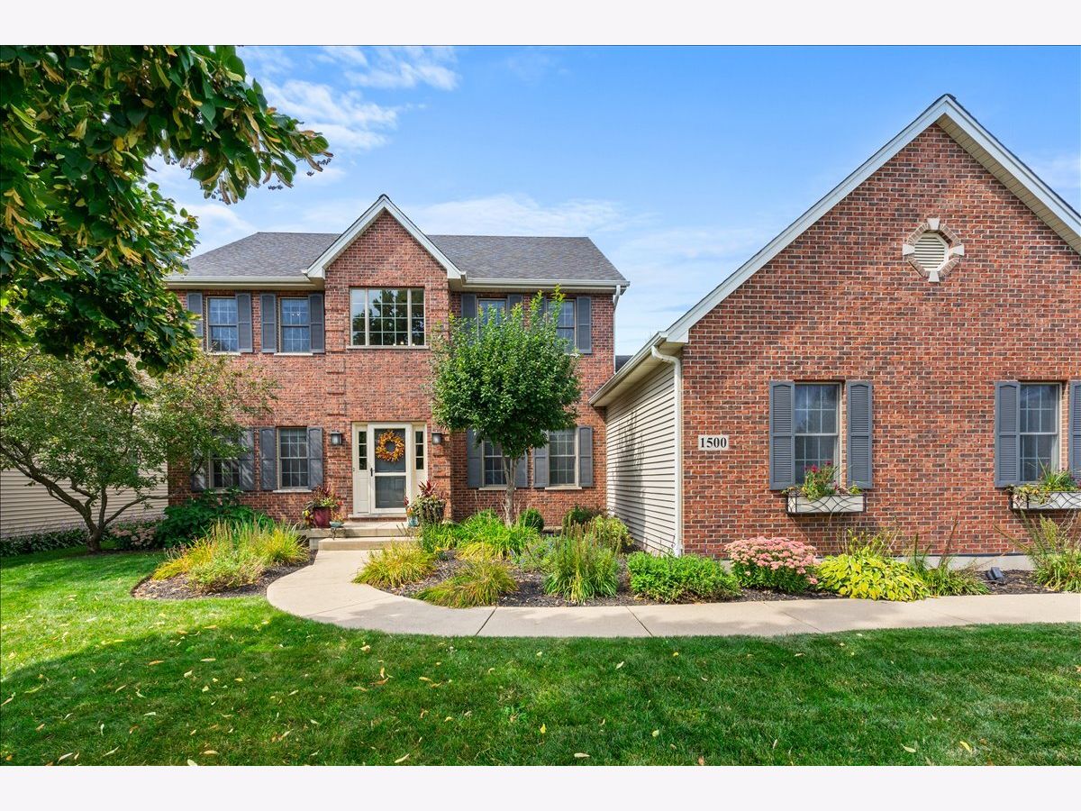 Homes For Sale Country Ridge Woodstock Illinois, 1500 Sandpiper Lane