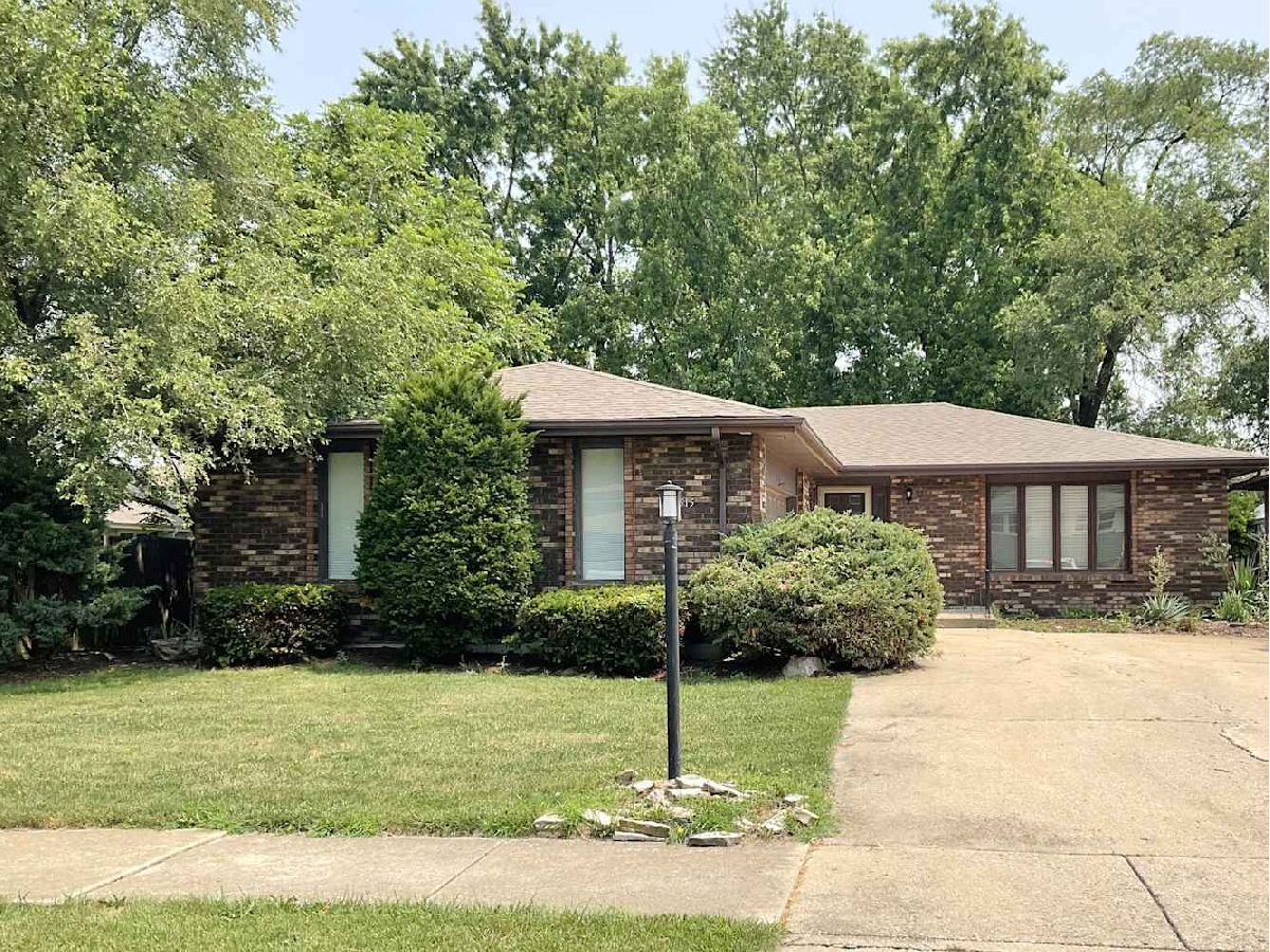  For Rent Oak Forest Illinois, 15515 Long