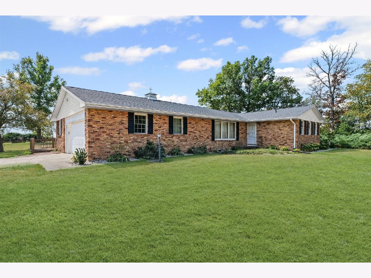  Sold Foosland Illinois, 239 County Road 3300