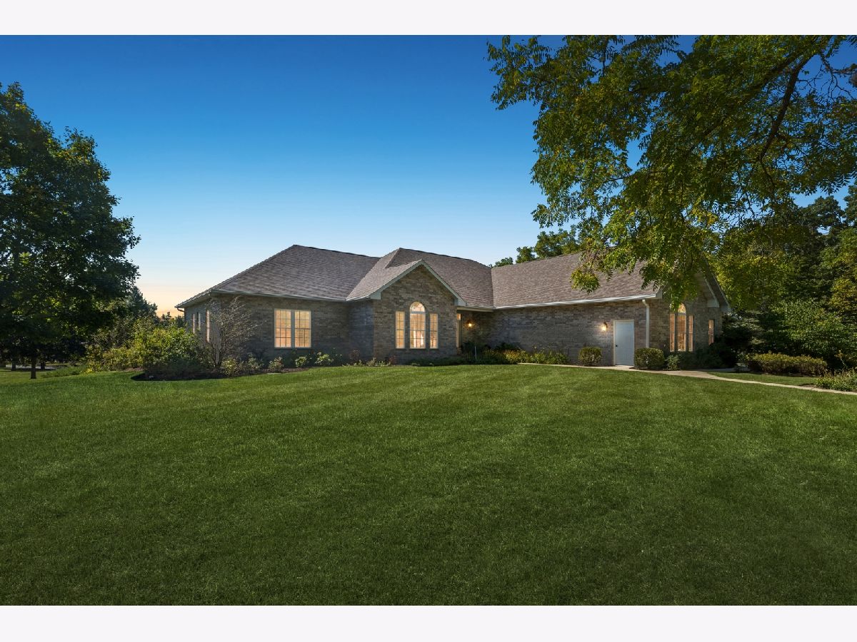  For Sale Burlington Wisconsin, 920 Teut Road