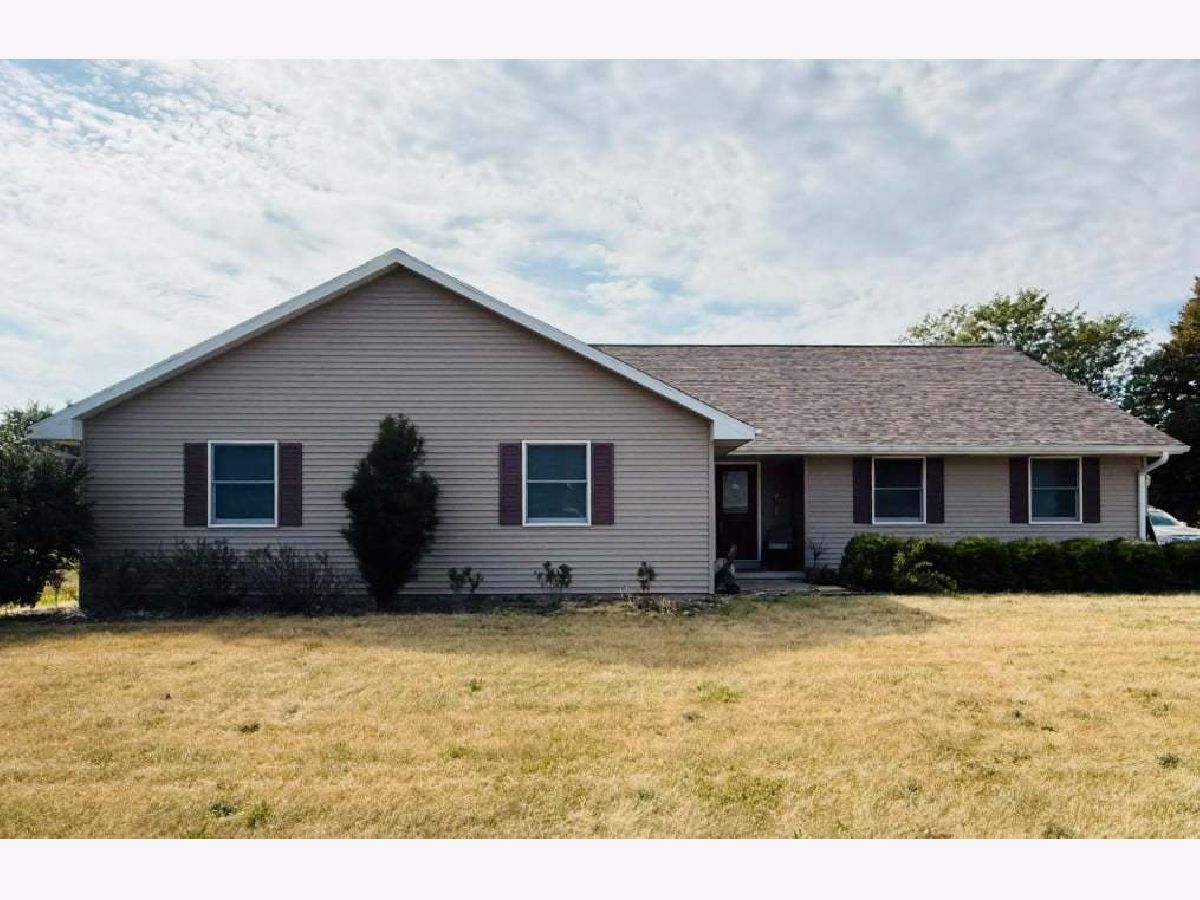  For Sale Leroy Illinois, 302 Mockingbird Lane