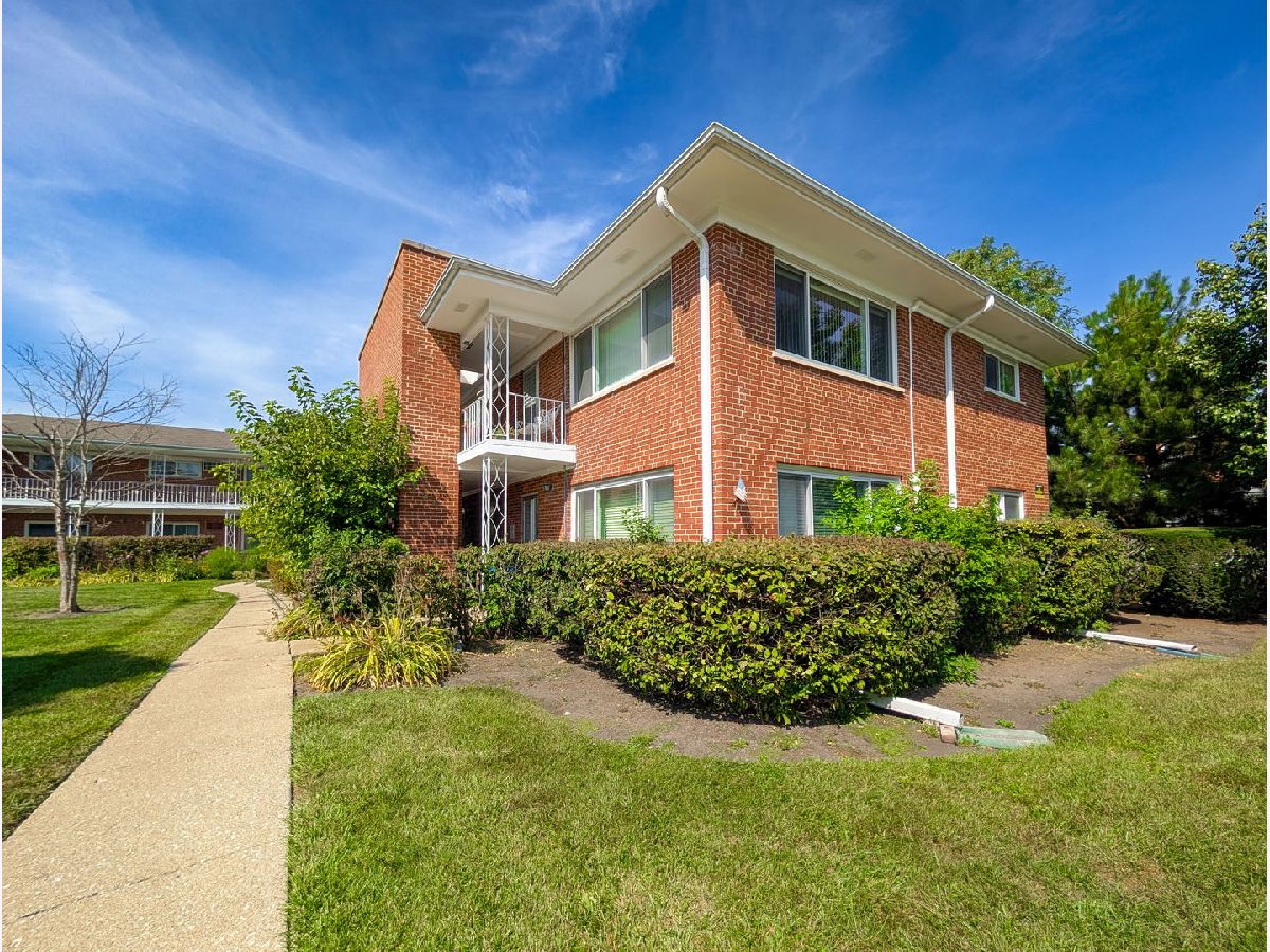  Rented Park Ridge Illinois, 724 Western