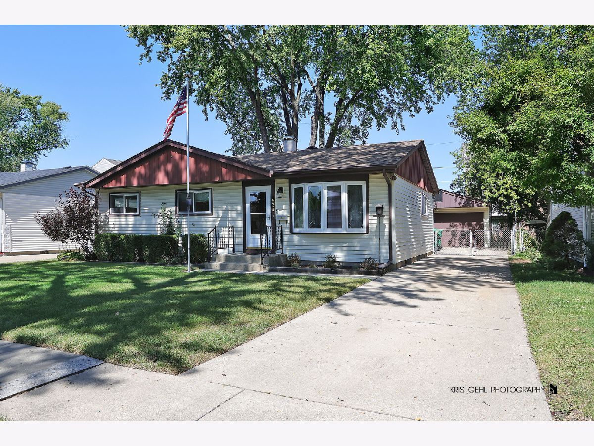  For Sale Wheeling Illinois, 934 Norman Lane