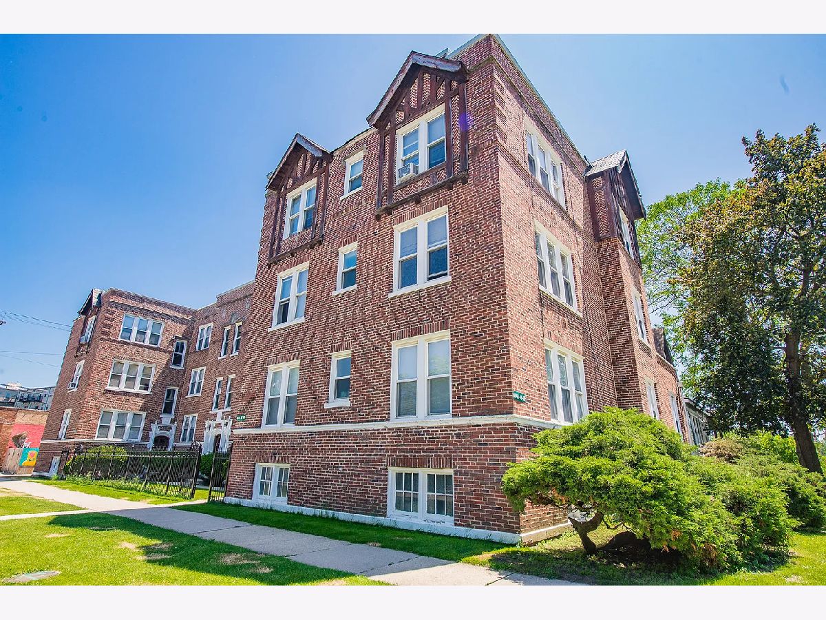 Rented Berwyn Illinois, 6848 32nd