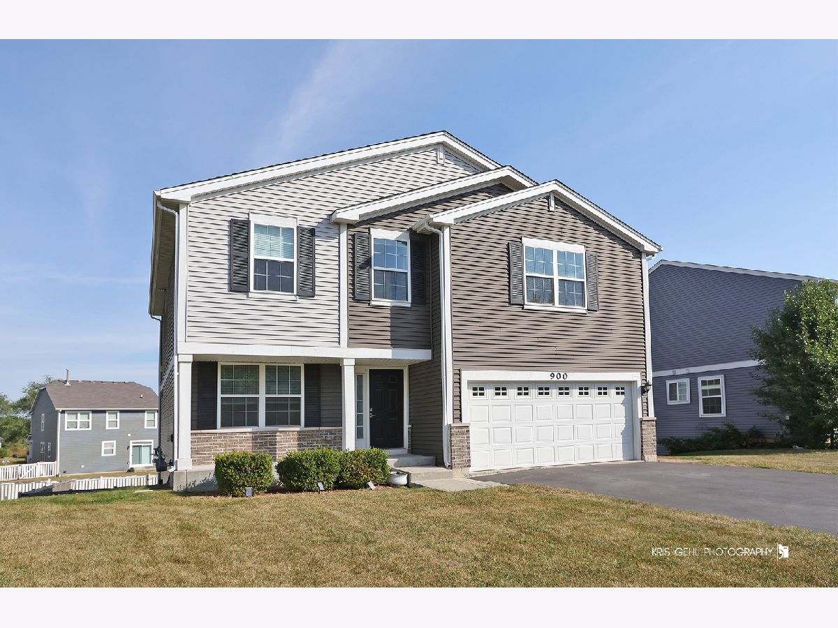Homes For Sale Clublands Antioch Antioch Illinois, 900 Heartland Park Lane