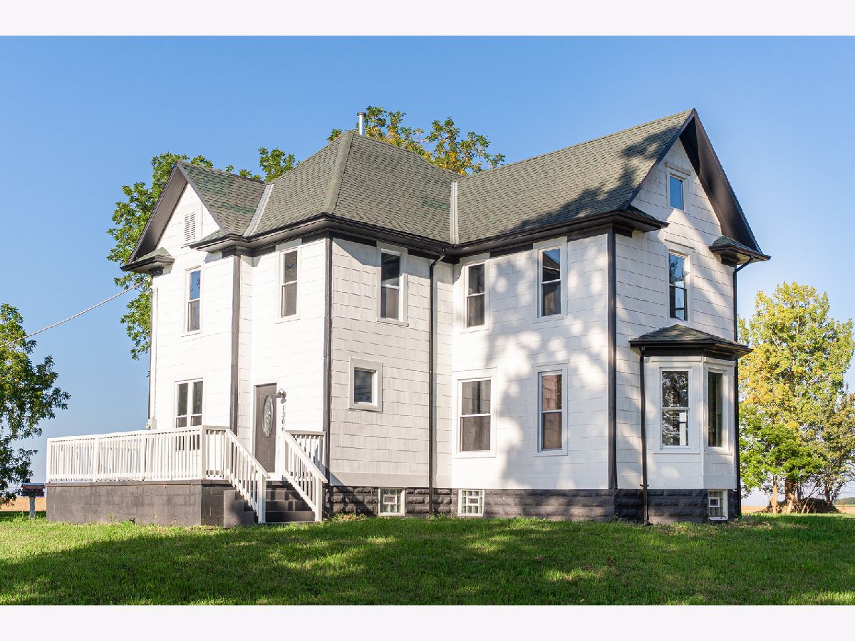  For Sale Amboy Illinois, 1306 Whitney Road