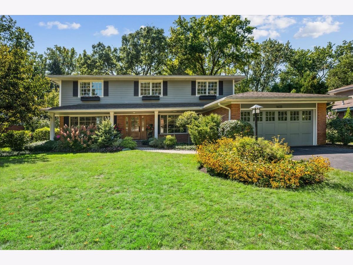 Homes Sold Tall Trees Glenview Illinois, 1633 Blackthorn