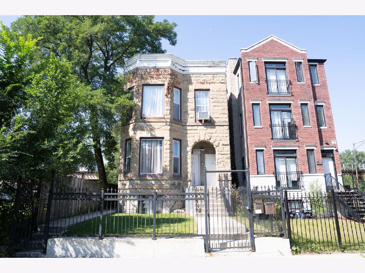  For Sale Chicago Illinois, 5906 Calumet Avenue
