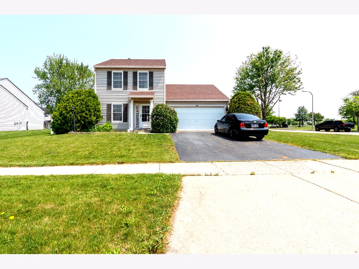  For Sale South Elgin Illinois, 1370 Marleigh Lane