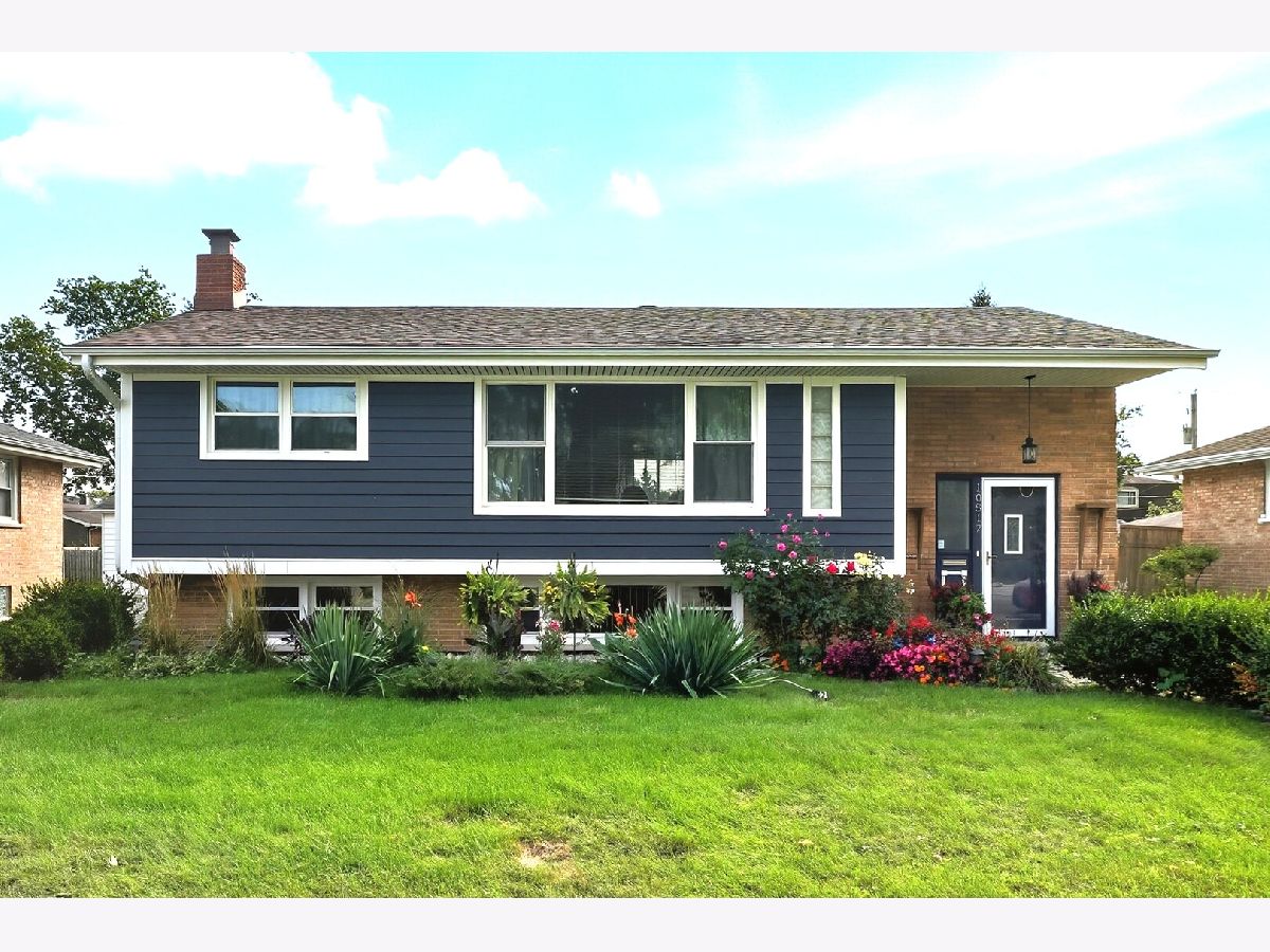 For Sale Worth Illinois, 10817 Oak Park Avenue