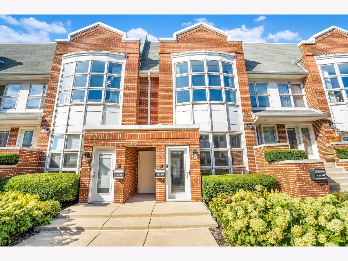  For Sale Chicago Illinois, 1328 Federal Street
