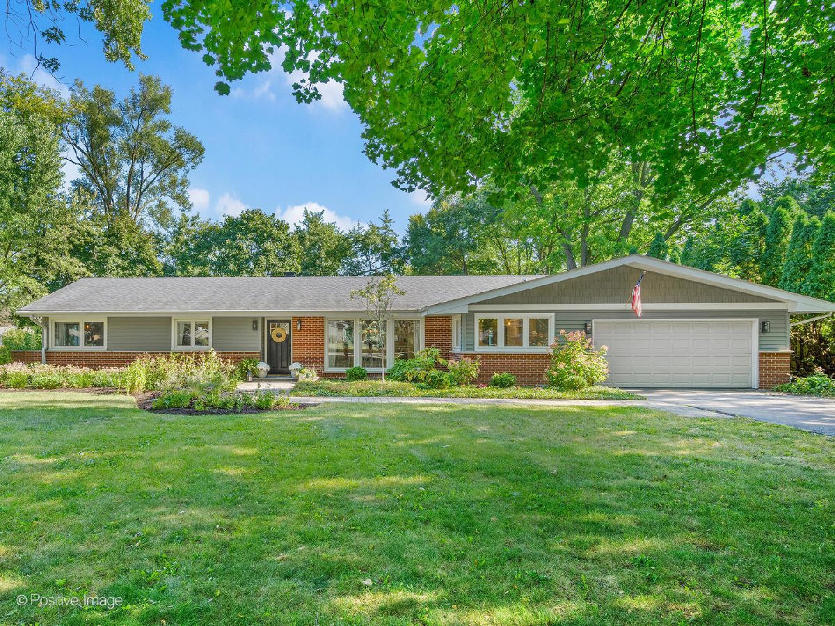 Homes For Sale Winfield Knolls Winfield Illinois, 26W537 Barnes Avenue