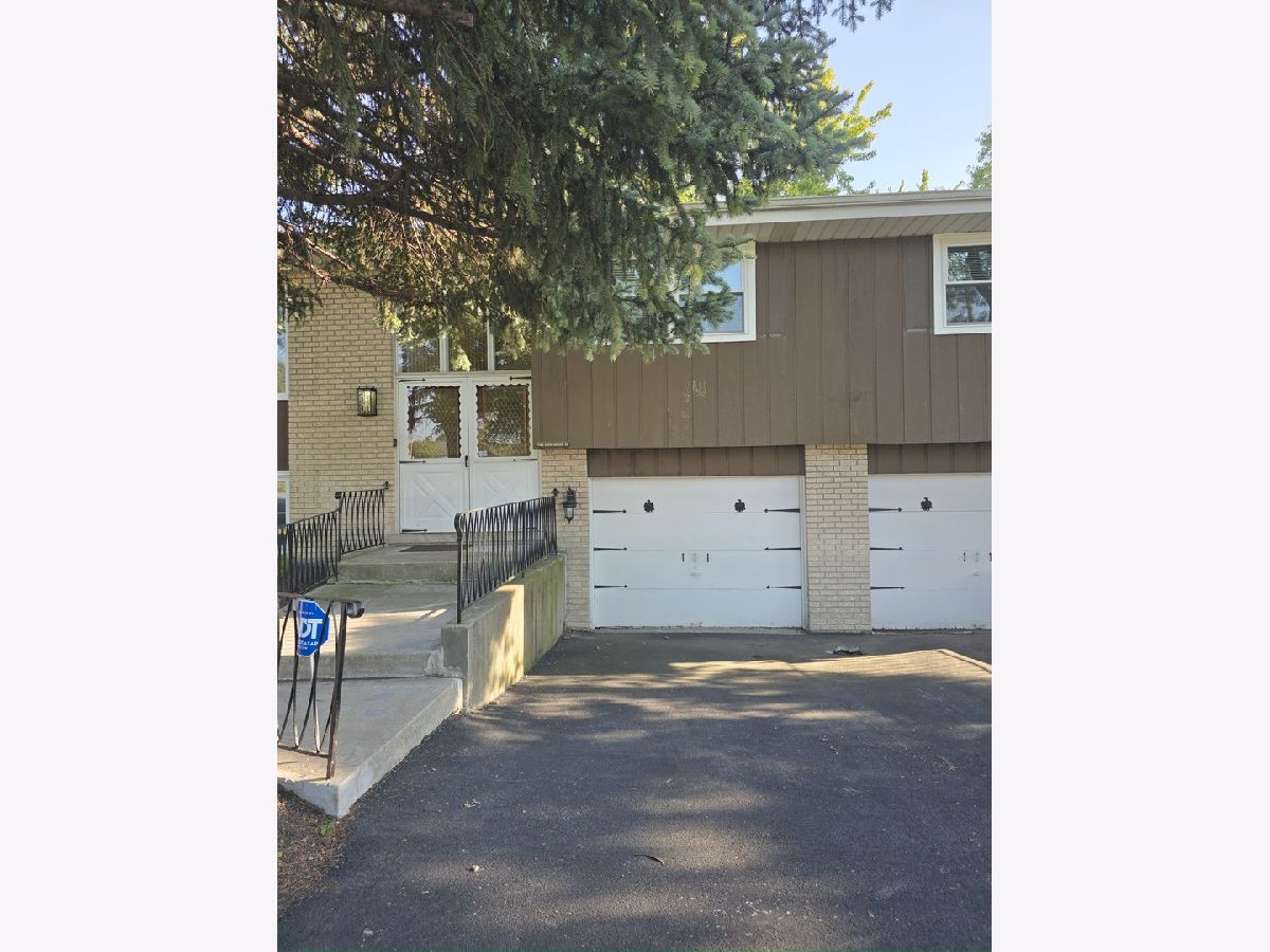  Rented Oak Lawn Illinois, 9100 Crescent