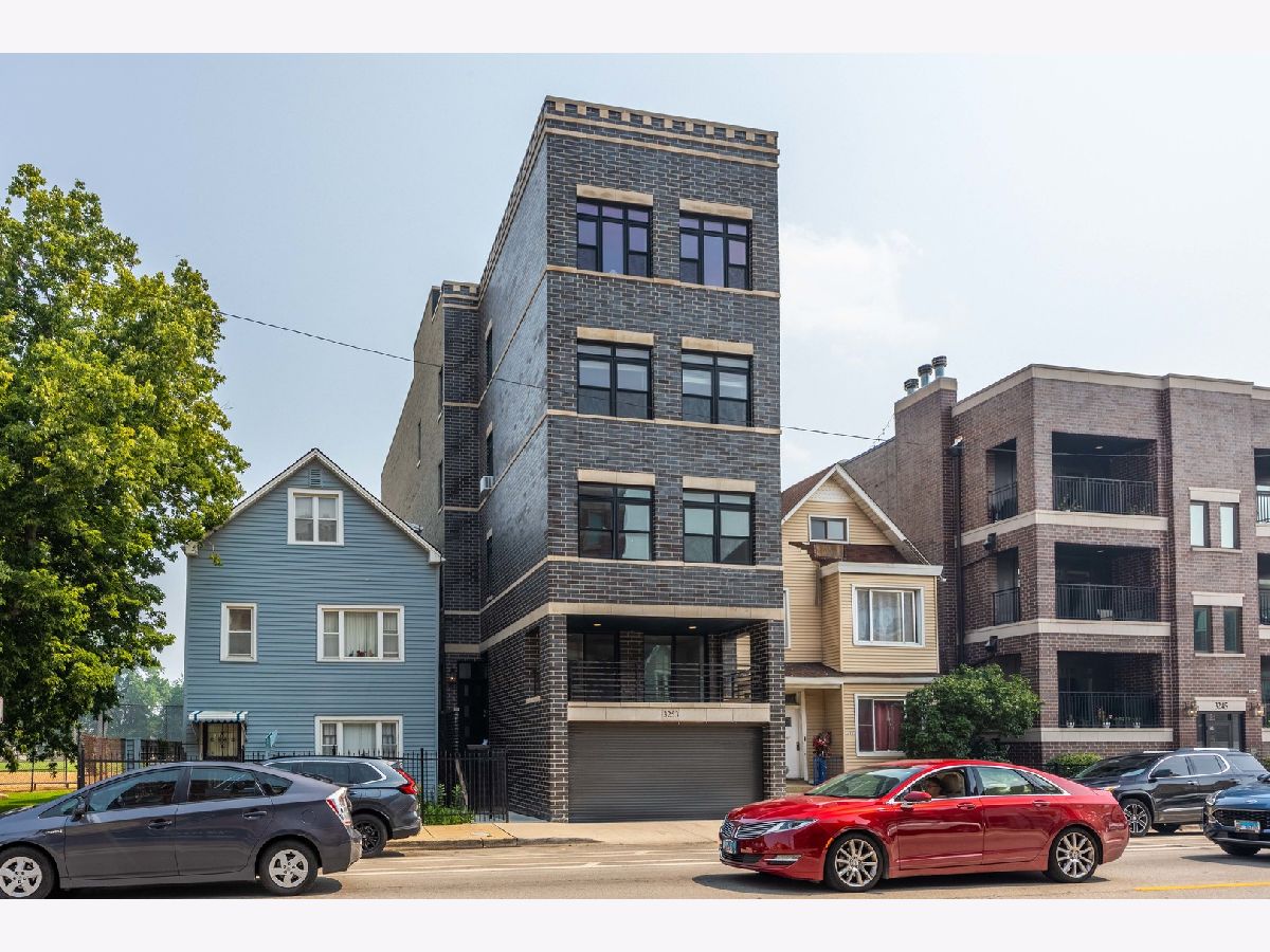  Rented Chicago Illinois, 3253 Elston