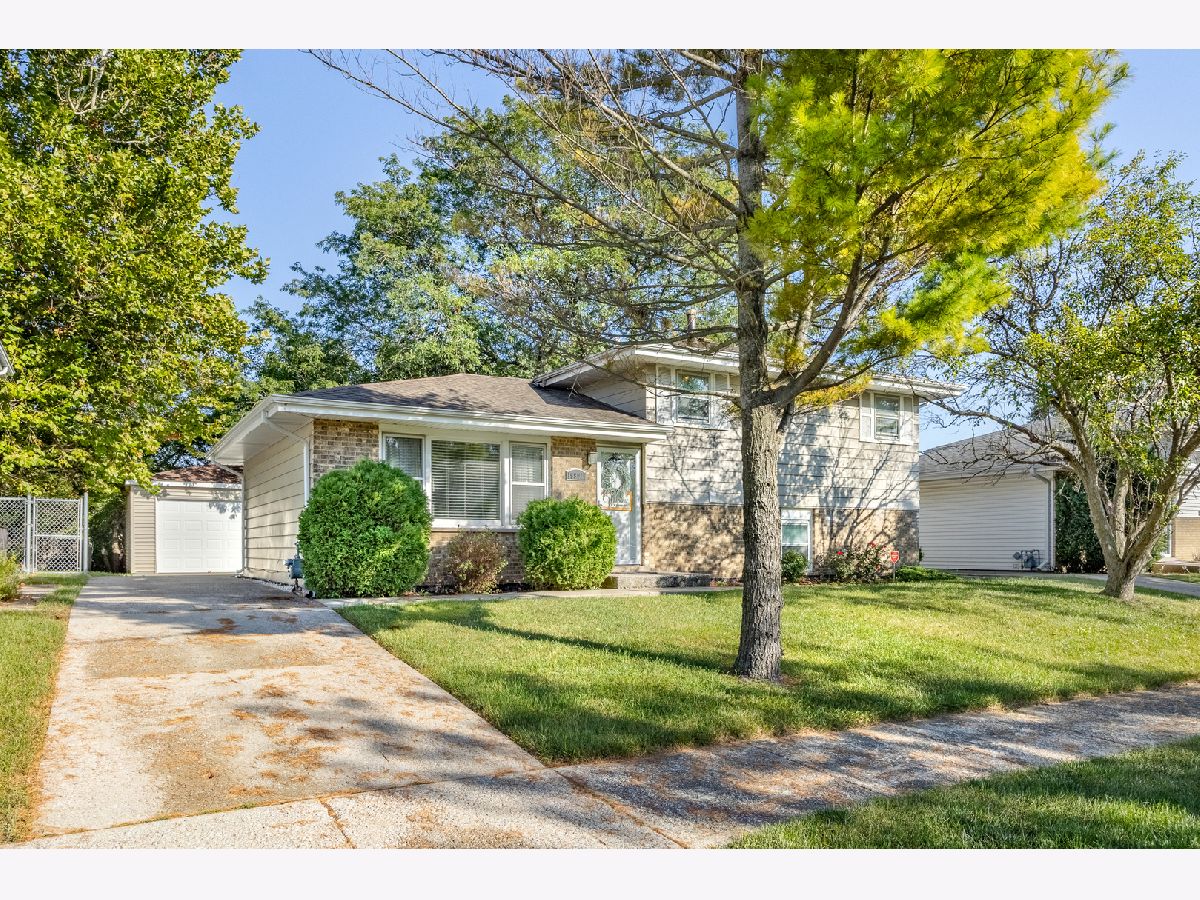 For Sale Lynwood Illinois, 19901 Terrace Avenue