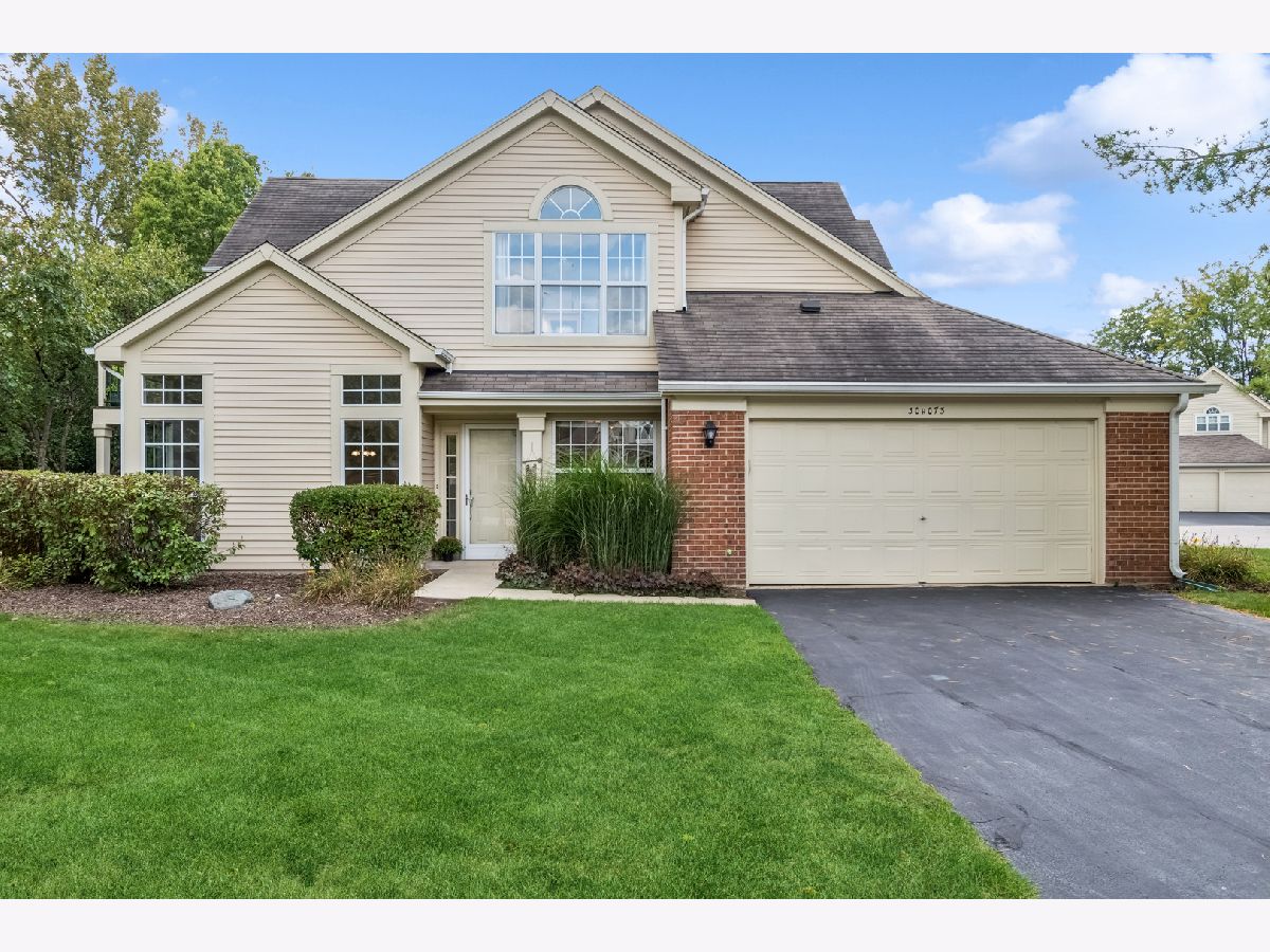 Townhomes & Condos For Sale Maple Hill Warrenville Illinois, 30W073 Penny Lane