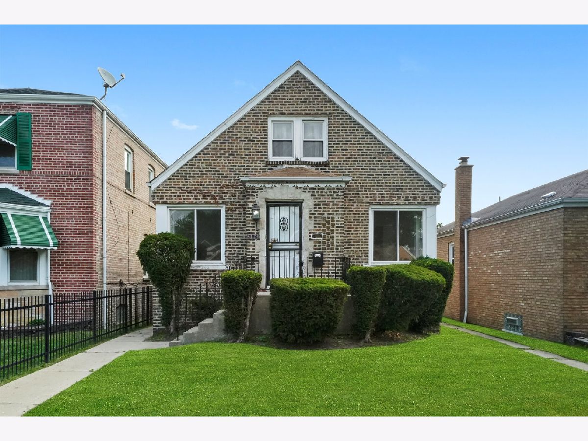  For Sale Chicago Illinois, 9841 University Avenue