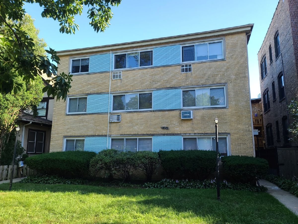  Rented Evanston Illinois, 828 Seward
