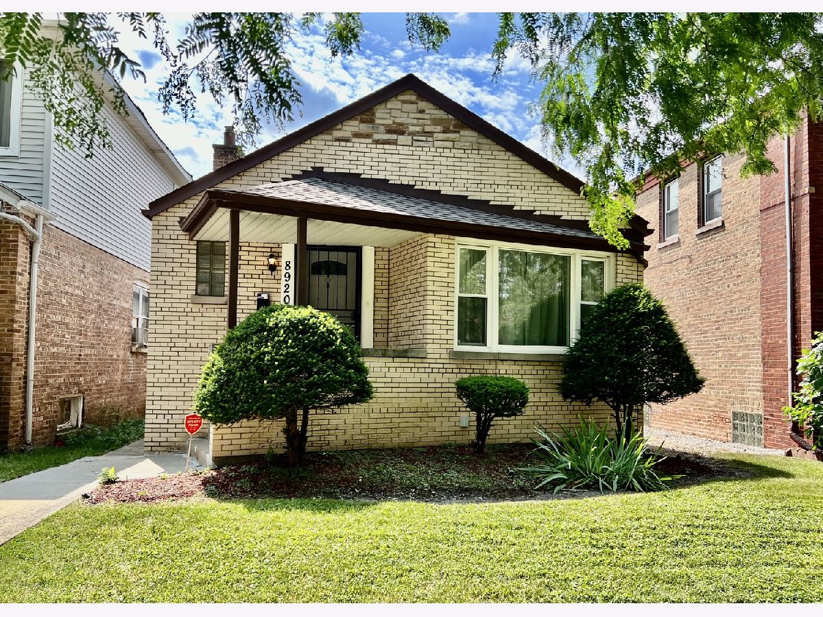  For Sale Chicago Illinois, 8920 Jeffery Boulevard