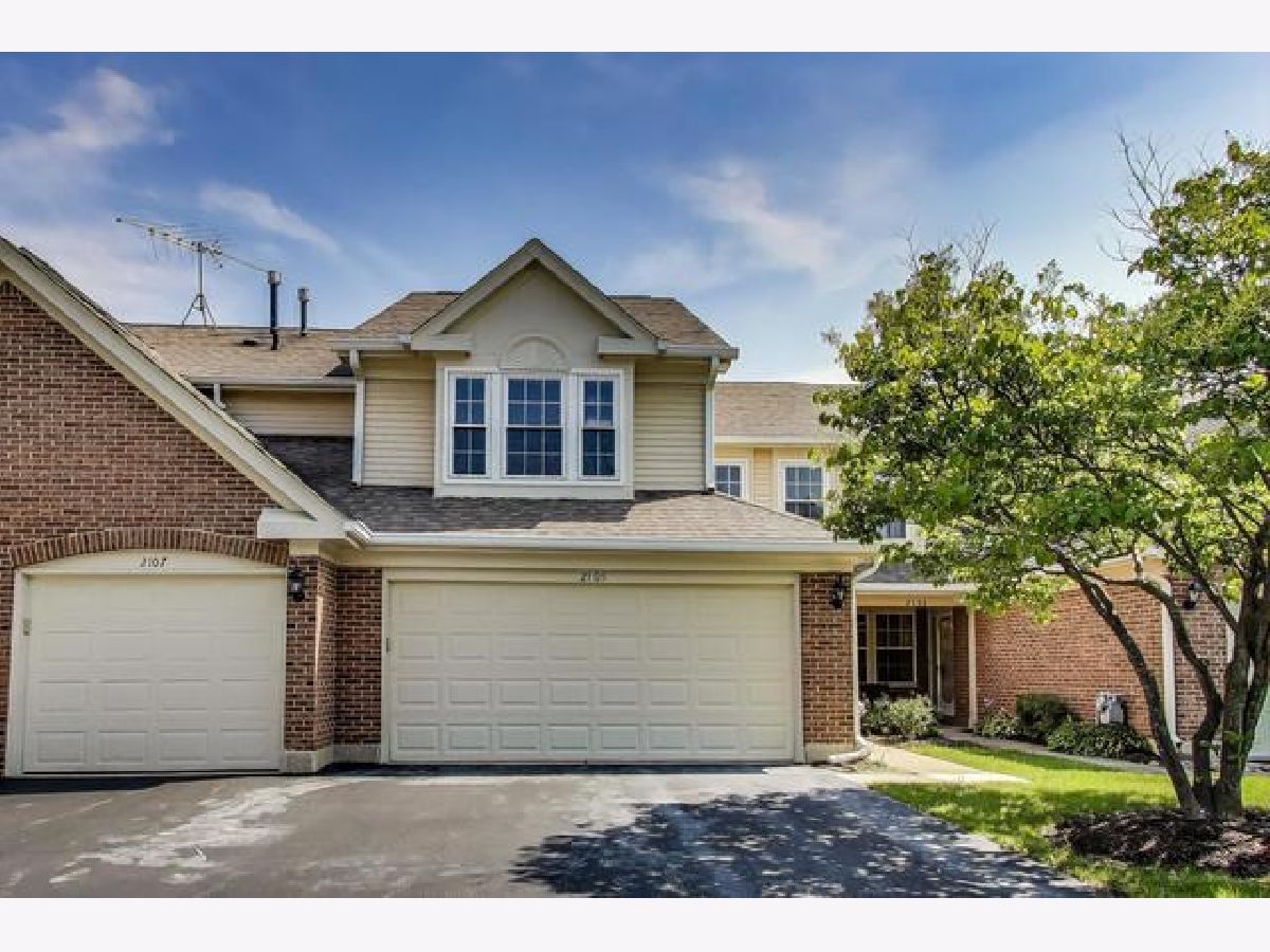  Rented Hanover Park Illinois, 2105 Glasgow