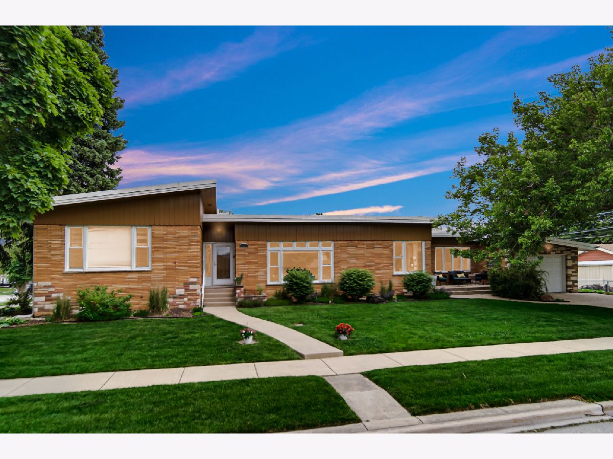 For Rent Evergreen Park Illinois, 9157 Avers