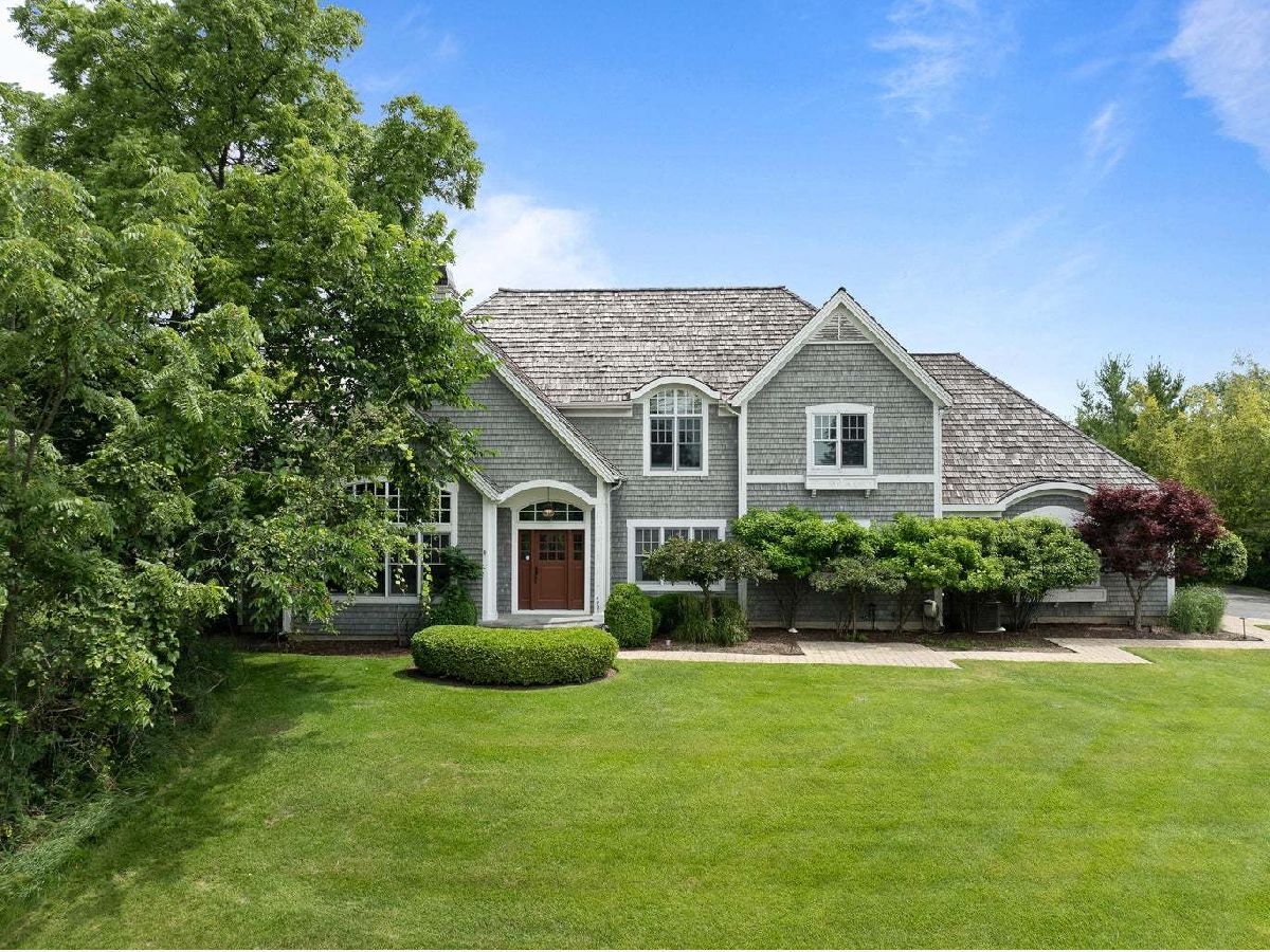  For Sale Lake Geneva Wisconsin, 1305 Saratoga Lane