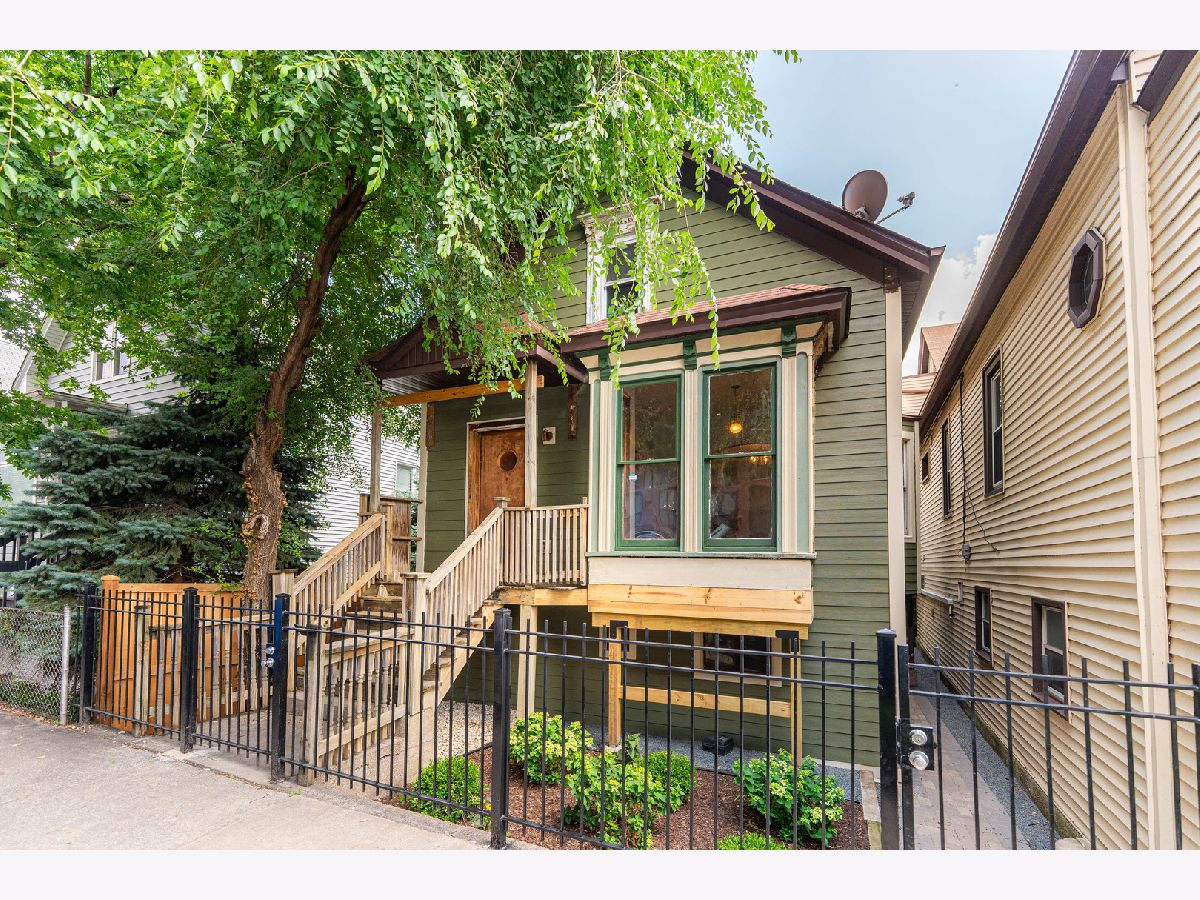 Condos & Townhomes & Homes For Rent Logan Square Chicago Illinois, 2735 Saint Georges