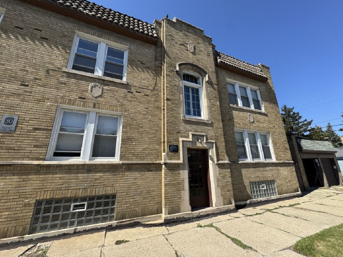 Rented Chicago Illinois, 2510 Leclaire