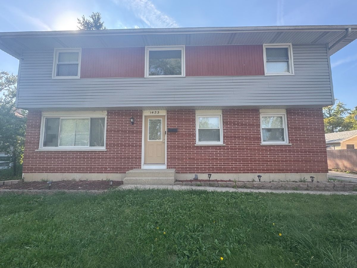  Sold Carpentersville Illinois, 1423 Windsor