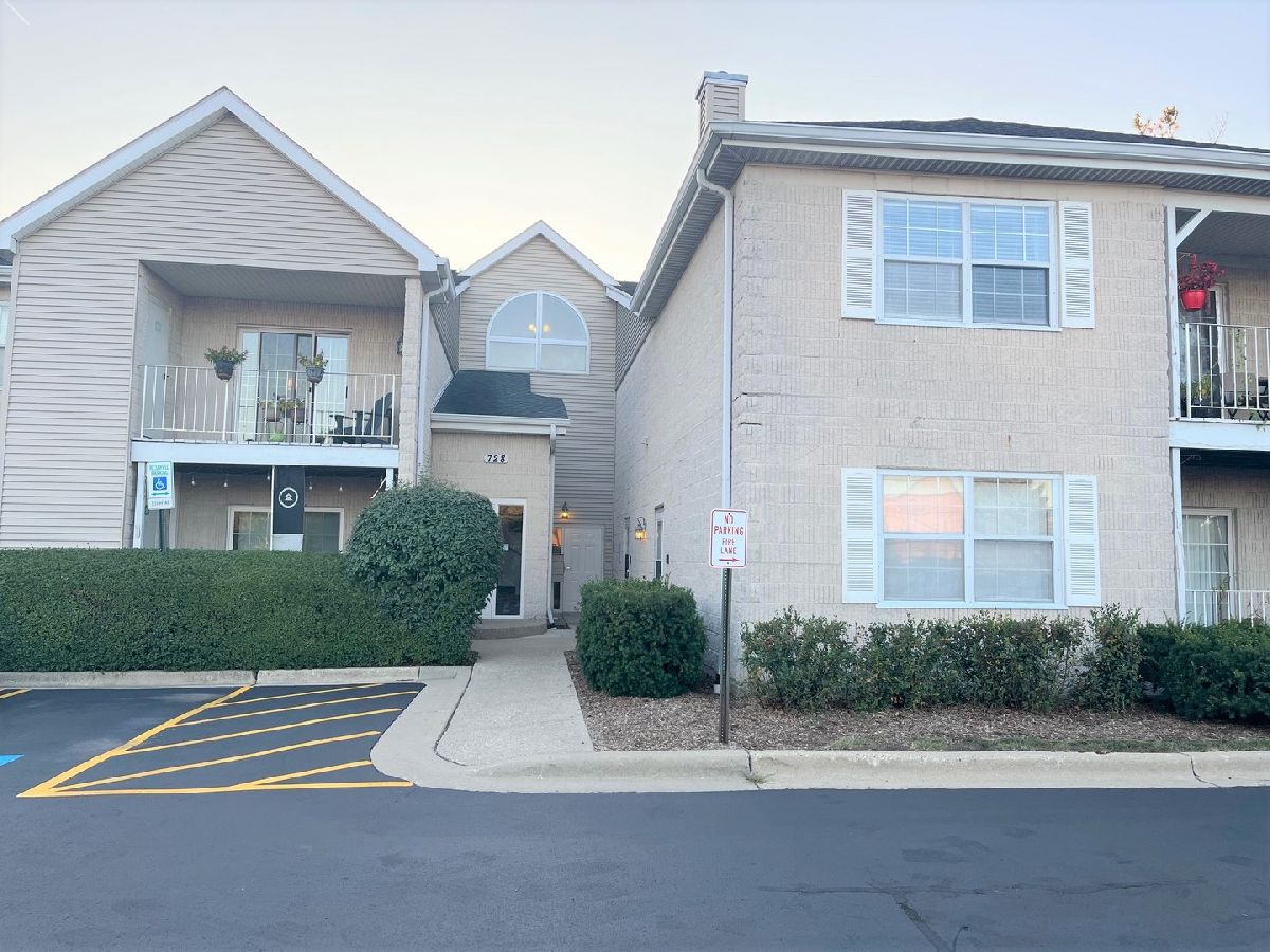  Sold Carol Stream Illinois, 728 Gary
