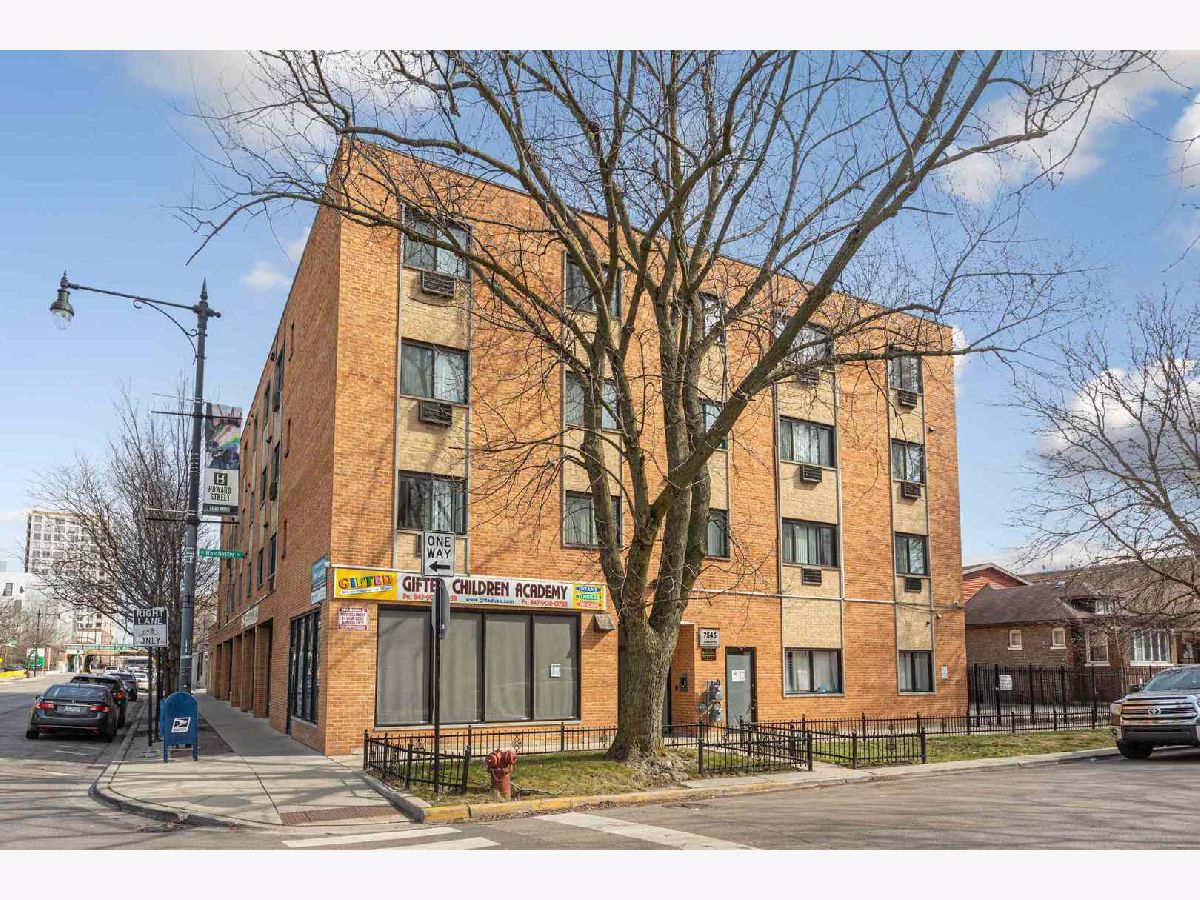 Rented Chicago Illinois, 7545 Winchester