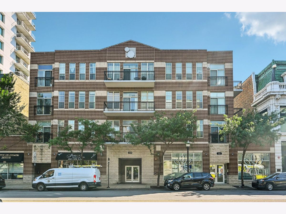  For Sale Chicago Illinois, 1919 Michigan Avenue