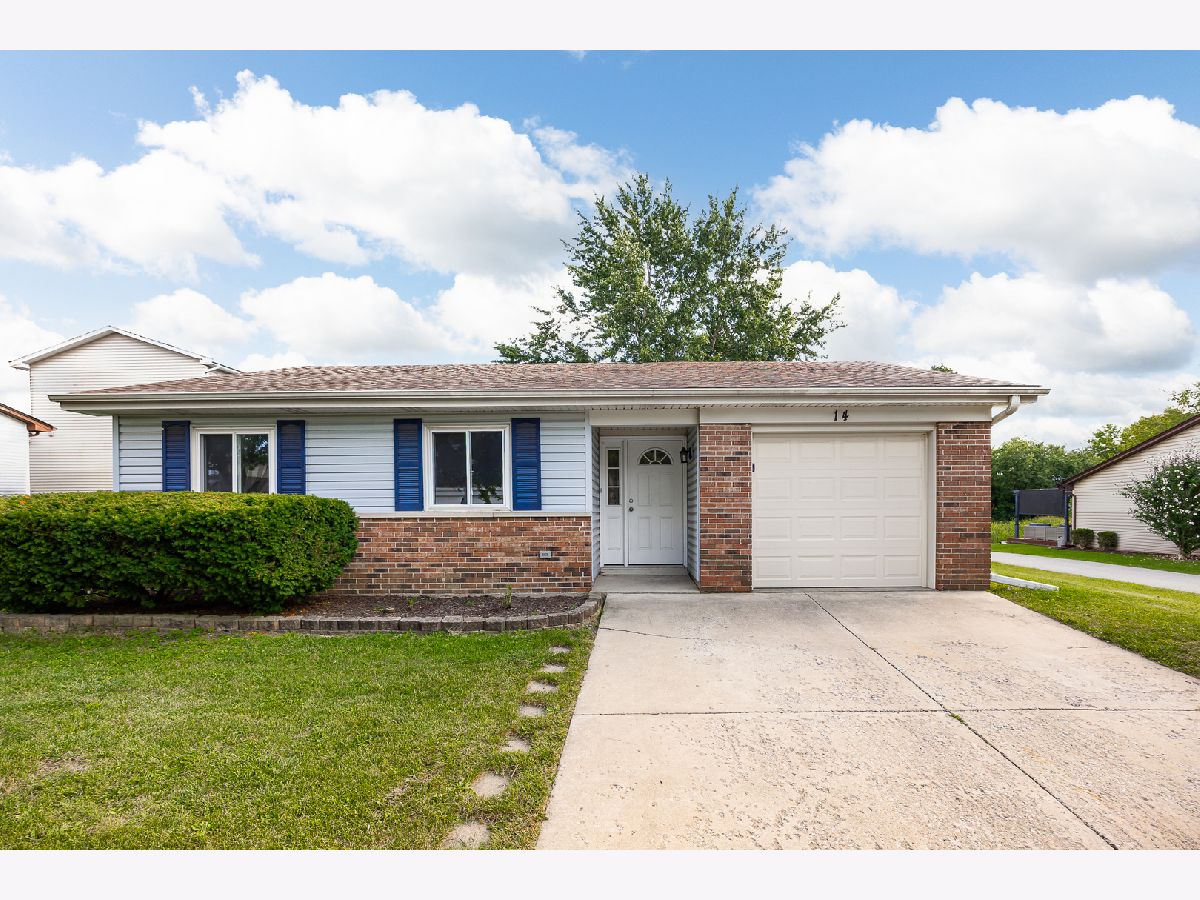 Homes & Townhomes & Condos For Sale Woodridge Center Woodridge Illinois, 14 Kildeer Court
