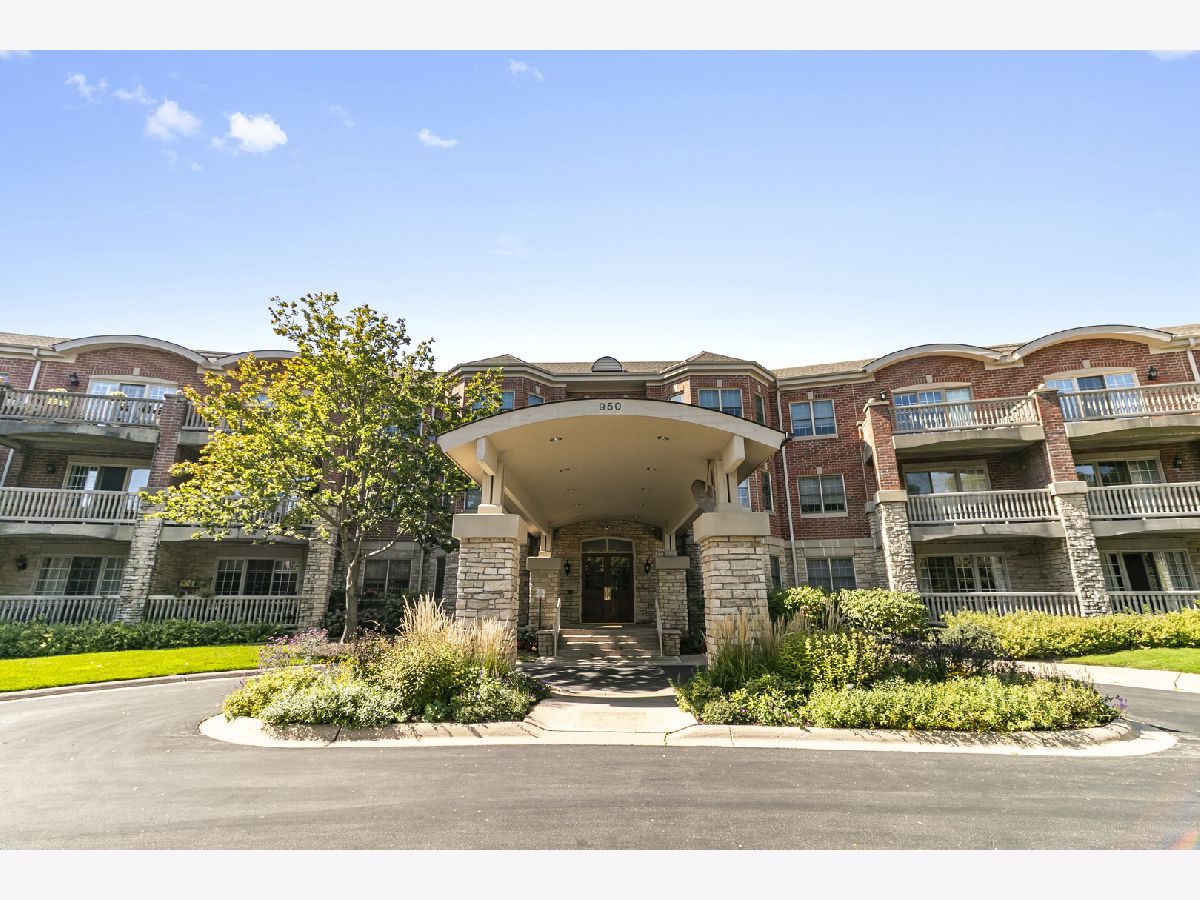  For Sale Highland Park Illinois, 950 Augusta Way