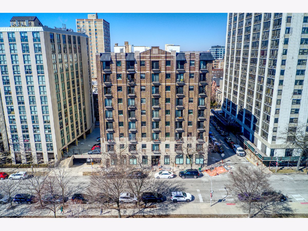 Rented Chicago Illinois, 4520 Clarendon