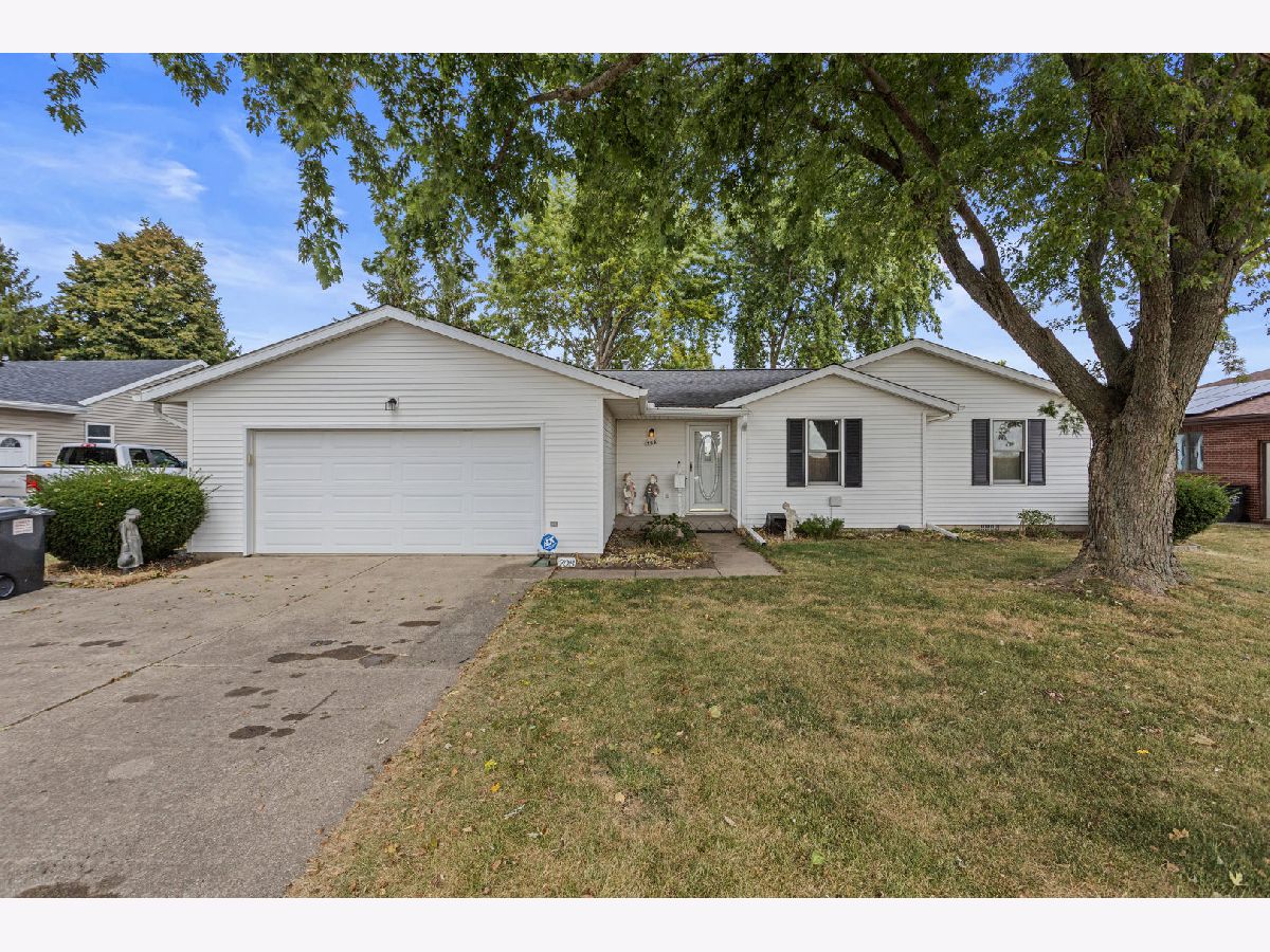  For Sale Tolono Illinois, 708 Benham Street