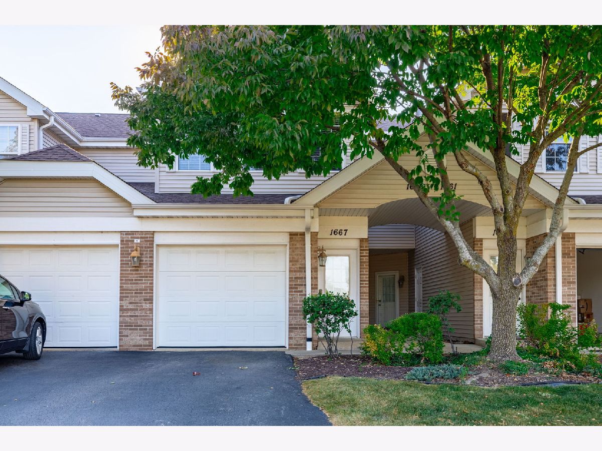  For Sale Cherry Valley Illinois, 1667 White Oak Trail
