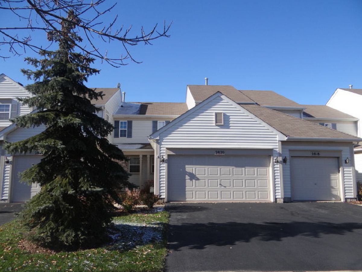 Townhomes & Condos For Rent Windridge Naperville Illinois, 2820 White Thorn
