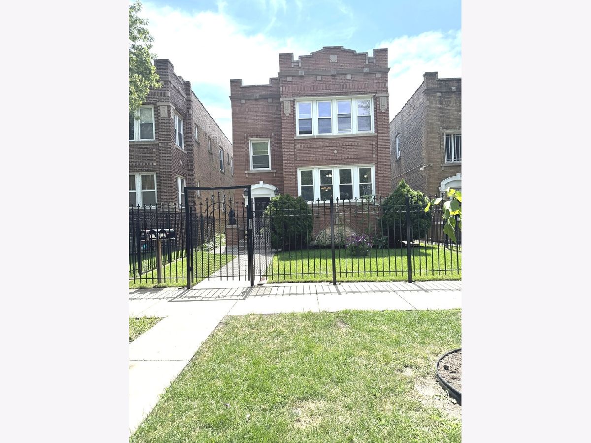 Rented Chicago Illinois, 4421 Wrightwood