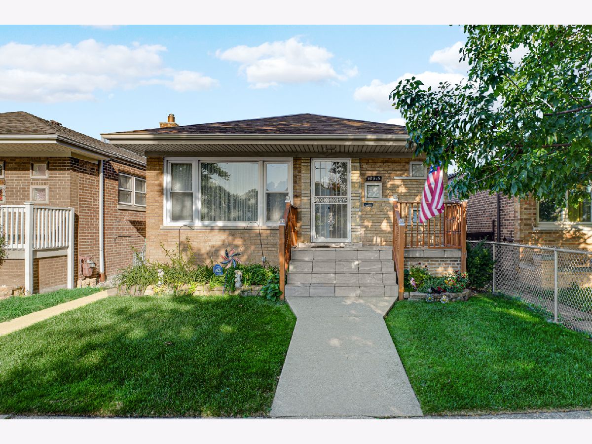  For Sale Chicago Illinois, 10915 Mackinaw Avenue
