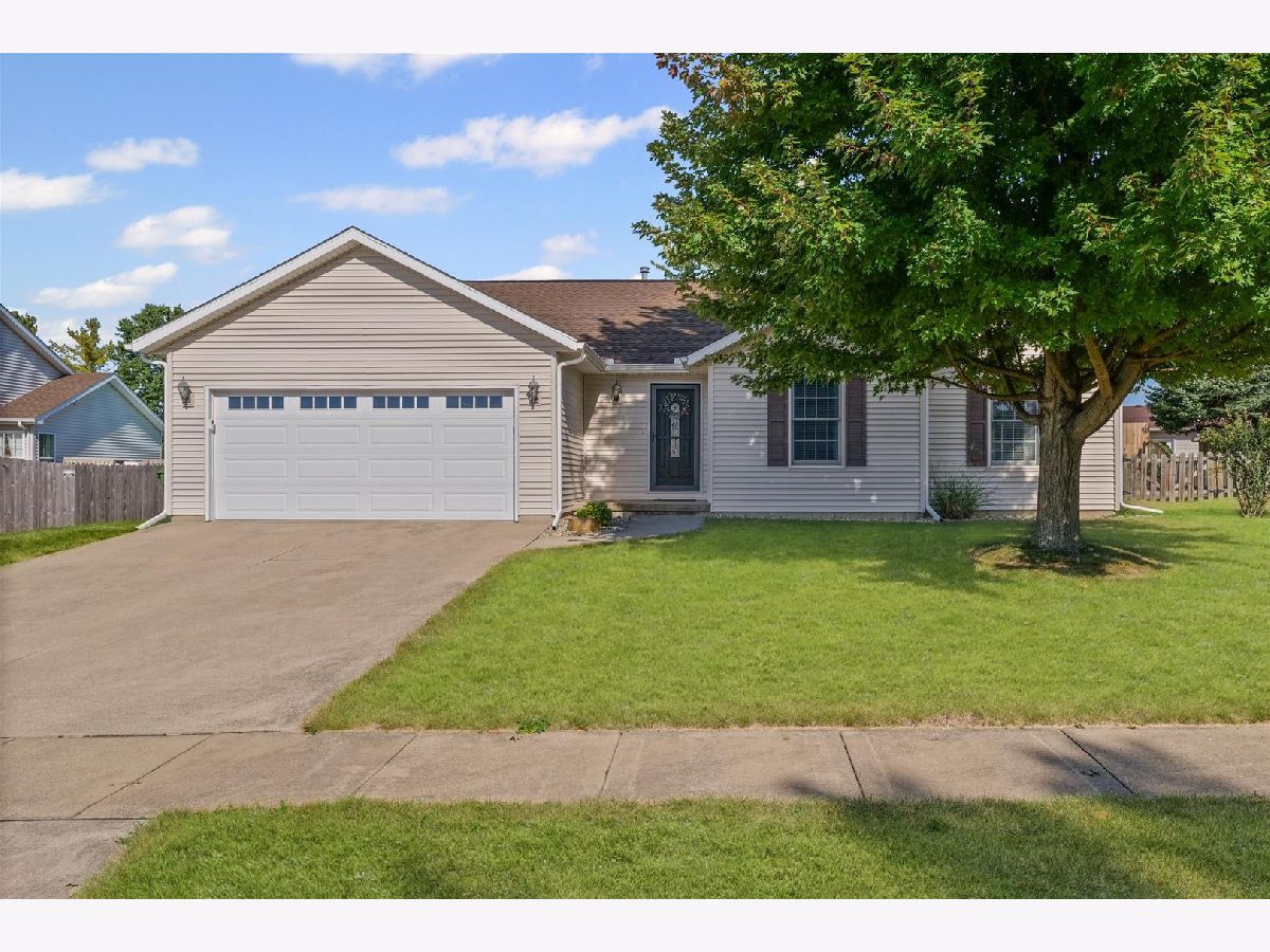  Sold Mahomet Illinois, 106 Juniper