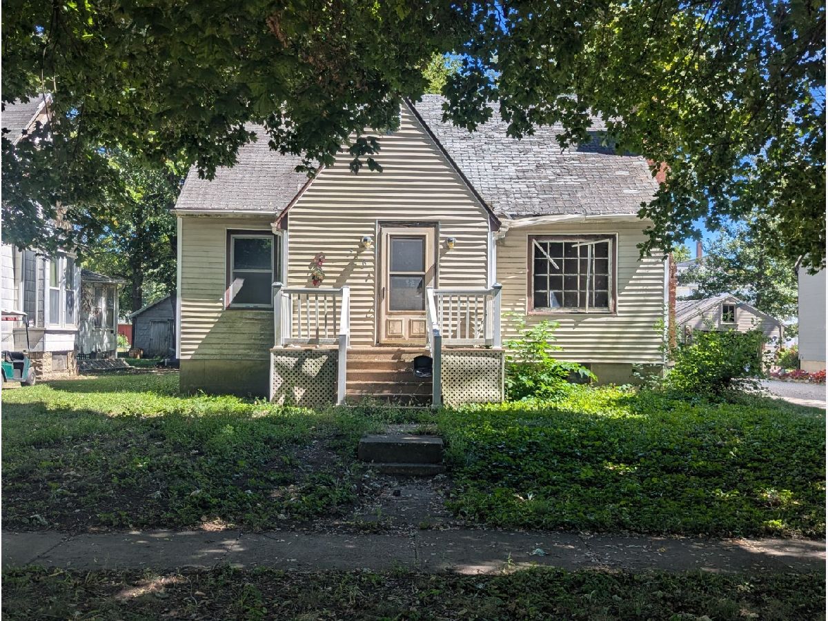  For Sale Gibson City Illinois, 316 Wood Street
