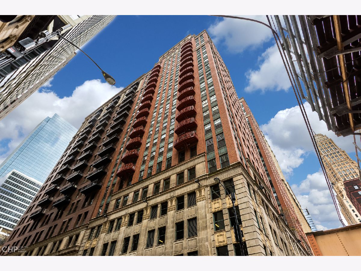  Rented Chicago Illinois, 208 Washington