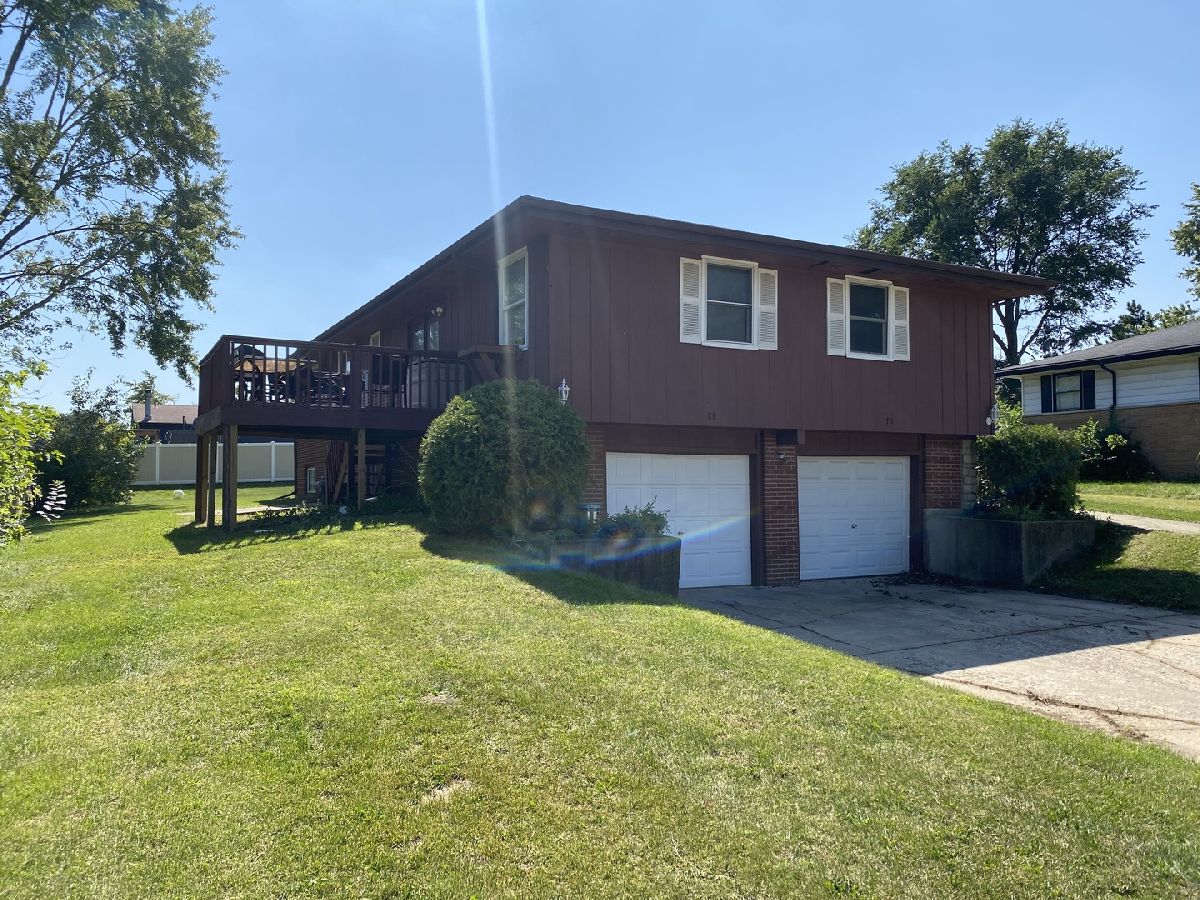 Sold Sugar Grove Illinois, 73-75 Neil